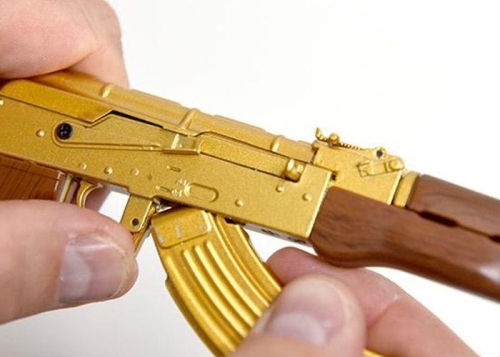 AK47 Gold Miniatuur - GoatGuns