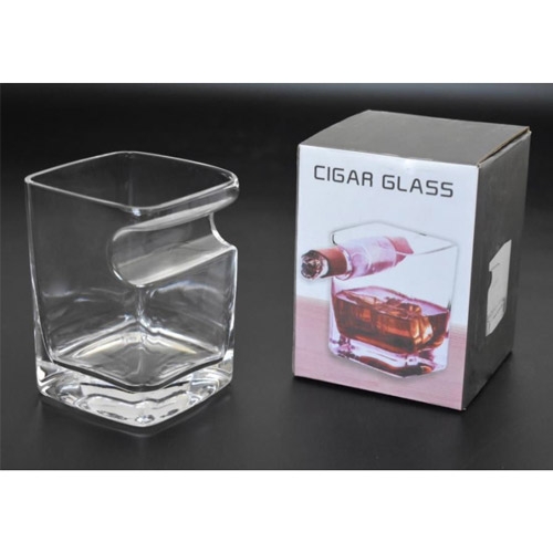 Whisky glas met sigarenhouder